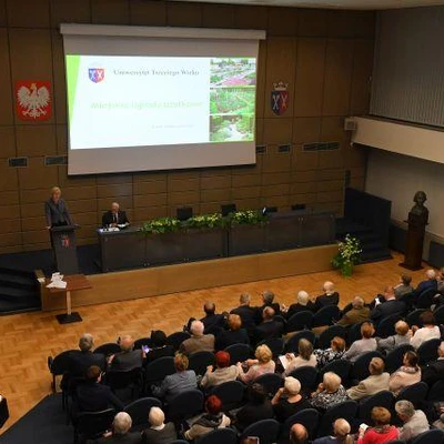 Uroczysta Inauguracja 10. Roku Akademickiego Uniwersytetu Trzeciego Wieku