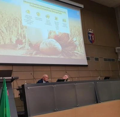 27 października 2022 r., Konferencja 
