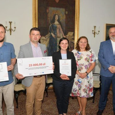 17 czerwca 2021 r., Spotkanie JM Rektora UR z twórcami technologii Hugo Green Solutions, wyróżnionej w konkursie Polski Produkt Przyszłości