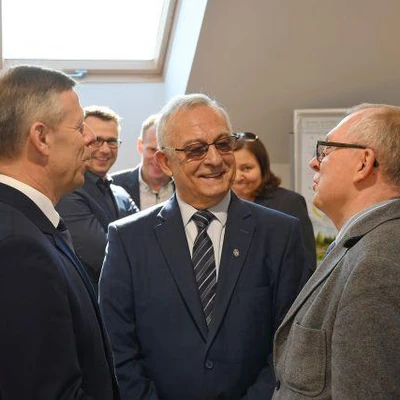 Uroczyste otwarcie wyremontowanego zespołu folwarcznego UR