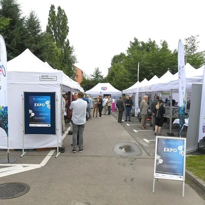 EXPO przed budynkiem Wydziału Leśnego – wystawa najnowszych wynalazków i technologii opracowanych przez zespoły naukowo-badawcze URK