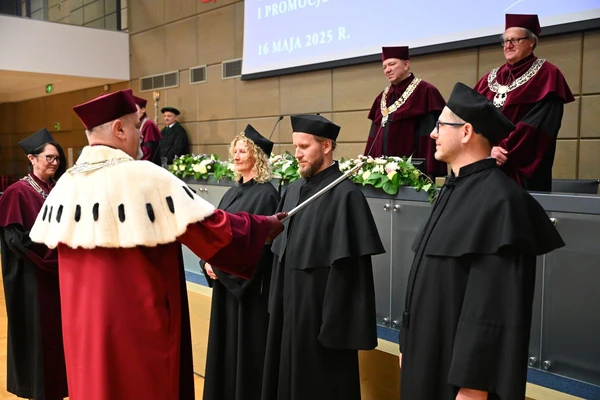 Uroczyste promocje doktorów habilitowanych i doktorów oraz odnowienie doktoratów w Uniwersytecie Rolniczym w Krakowie, fot. 14