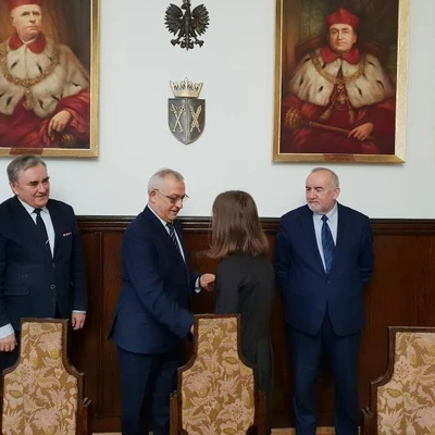 Rozdanie stypendiów z Własnego Funduszu Stypendialnego dla Studentów UR, Fundacji UR oraz Nagród Rektora dla Studentów i Doktorantów z Funduszu Promocji i Wychowania UR w Krakowie