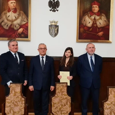 Rozdanie stypendiów z Własnego Funduszu Stypendialnego dla Studentów UR, Fundacji UR oraz Nagród Rektora dla Studentów i Doktorantów z Funduszu Promocji i Wychowania UR w Krakowie
