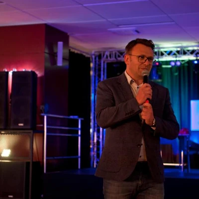 19 października 2022 r., Teatr 