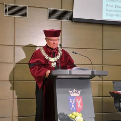 18 czerwca 2021 r., Promocje doktorskie i habilitacyjne - cz. 1. Rozpoczęcie uroczystości i odnowienie doktoratów