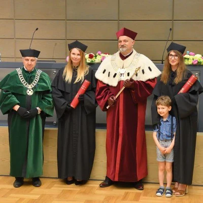 18 czerwca 2021 r., Promocje doktorskie i habilitacyjne - cz. 4. Zdjęcia pamiątkowe