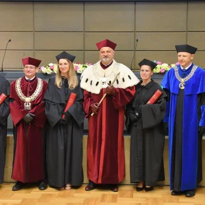 18 czerwca 2021 r., Promocje doktorskie i habilitacyjne - cz. 4. Zdjęcia pamiątkowe