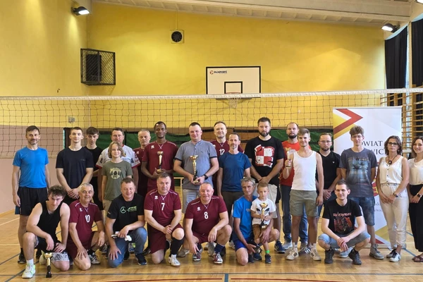Mecz siatkarski profesorów w Radoczy_6