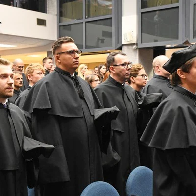 19 maja 2023 r.; Promocje habilitacyjne i doktorskie, odnowienie doktoratu,