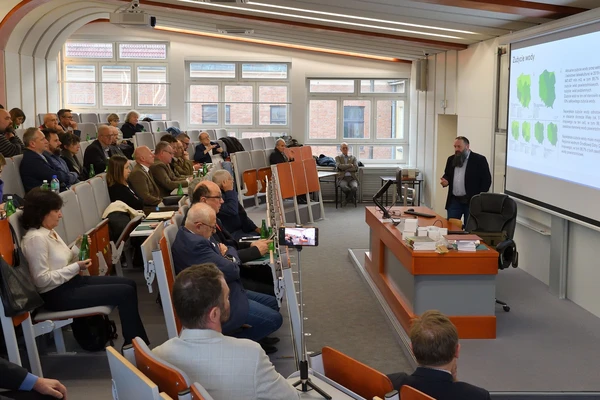 Uczestnicy debaty Krakowskie Forum Wody