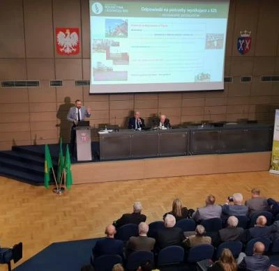 27 października 2022 r., Konferencja 