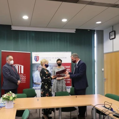 23. marca 2021 r., Podpisanie porozumienia pomiędzy Wydziałem Technologii Żywności a  Zespołem Szkół – Małopolską Szkołą Gościnności w Myślenicach