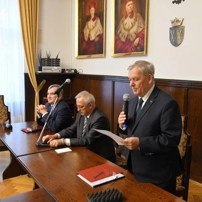 Wręczenie nominacji władzom uczelni