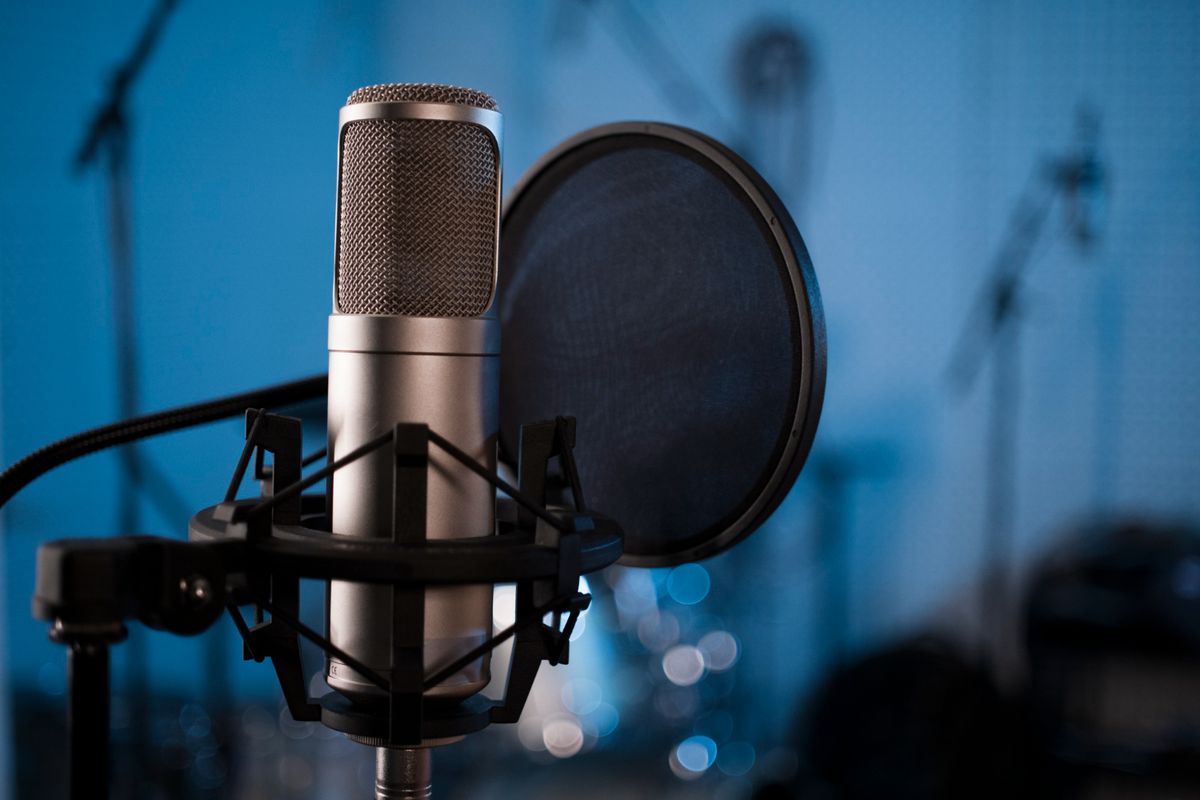 mikrofon radiowy