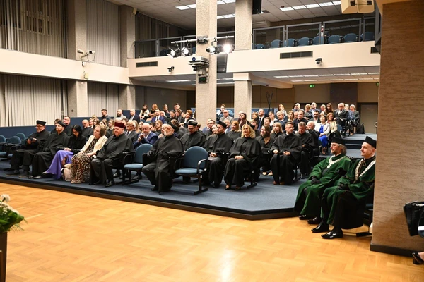 Uroczyste promocje doktorów habilitowanych i doktorów oraz odnowienie doktoratów w Uniwersytecie Rolniczym w Krakowie, fot. 04