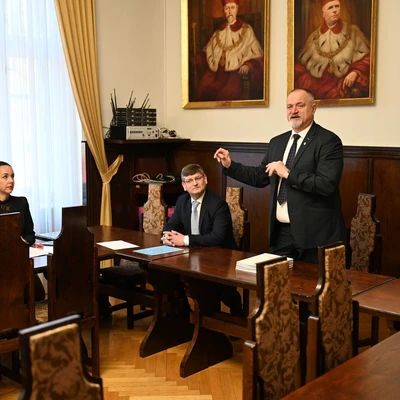 Rektor Sylwester Tabor, prorektor Andrzej Bogdał