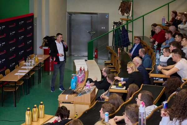 Akademia Młodego Mechanika na Uniwersytecie Rolniczym w Krakowie 42