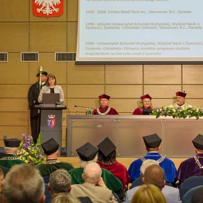 Nadanie tytułu doktora honoris causa Jerzemu Zawistowskiemu, profesorowi Uniwersytetu Kolumbii Brytyjskiej w Vancouver