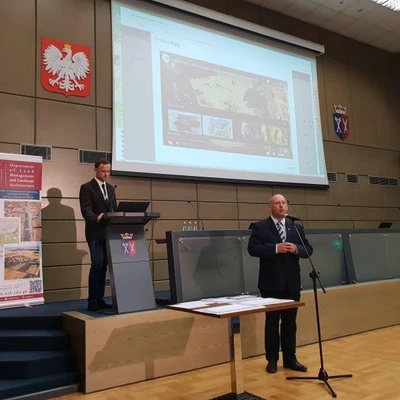9 maja 2022 r., Prezentacja Multimedialnego Katalogu Dziedzictwa Kulturowego Małopolski podczas Międzynarodowego Seminarium Naukowego 