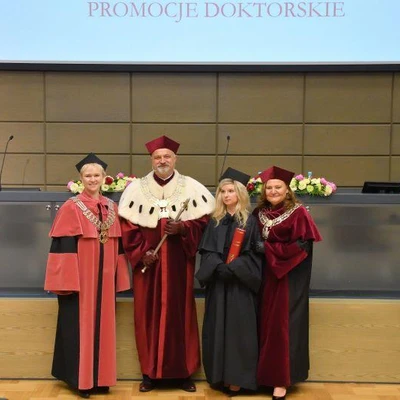 18 czerwca 2021 r., Promocje doktorskie i habilitacyjne - cz. 4. Zdjęcia pamiątkowe