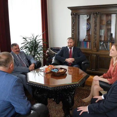 29 września 2021 r., Podpisanie umowy z firmą Symkom