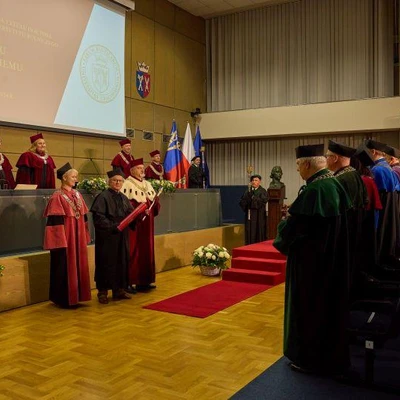 Nadanie tytułu doktora honoris causa Jerzemu Zawistowskiemu, profesorowi Uniwersytetu Kolumbii Brytyjskiej w Vancouver
