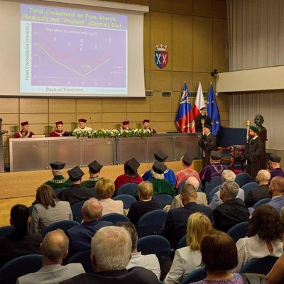 Nadanie tytułu doktora honoris causa Jerzemu Zawistowskiemu, profesorowi Uniwersytetu Kolumbii Brytyjskiej w Vancouver