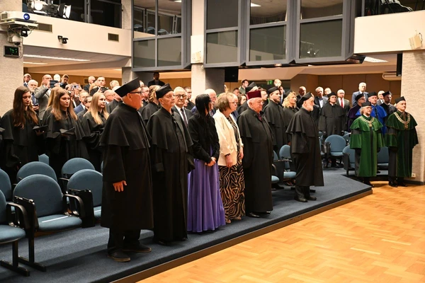 Uroczyste promocje doktorów habilitowanych i doktorów oraz odnowienie doktoratów w Uniwersytecie Rolniczym w Krakowie, fot. 03