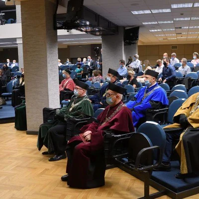 18 czerwca 2021 r., Promocje doktorskie i habilitacyjne - cz. 1. Rozpoczęcie uroczystości i odnowienie doktoratów