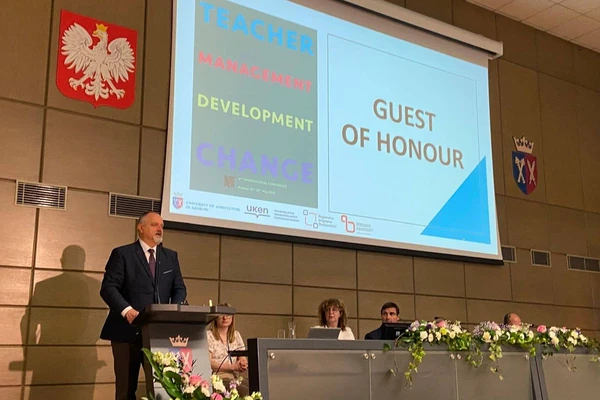 Międzynarodowa debata o przyszłości edukacji – II Międzynarodowa Konferencja Naukowa „Nauczyciel. Zarządzanie – Rozwój – Zmiana”