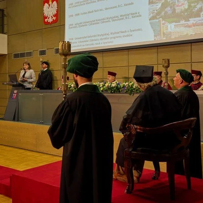 Nadanie tytułu doktora honoris causa Jerzemu Zawistowskiemu, profesorowi Uniwersytetu Kolumbii Brytyjskiej w Vancouver
