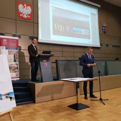 9 maja 2022 r., Prezentacja Multimedialnego Katalogu Dziedzictwa Kulturowego Małopolski podczas Międzynarodowego Seminarium Naukowego 