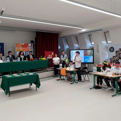 10 maja 2022 r., Podpisanie umowy o współpracy między Uniwersytetem Rolniczym, a Szkołą Podstawową w Bibicach