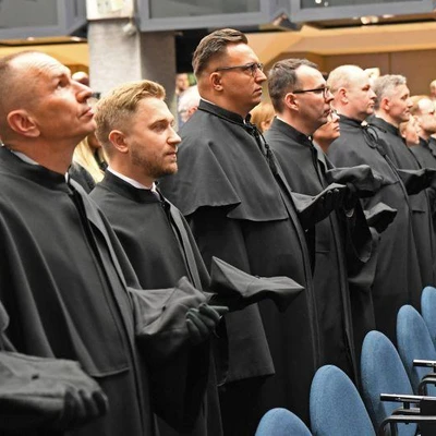 19 maja 2023 r.; Promocje habilitacyjne i doktorskie, odnowienie doktoratu,