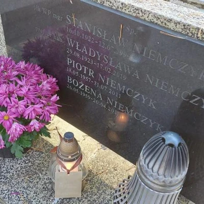 28 października 2022 r., Przedstawiciele Uniwersytetu Rolniczego w Krakowie odwiedzili miejsca spoczynku wybitnych przedstawicieli społeczności akademickiej URK