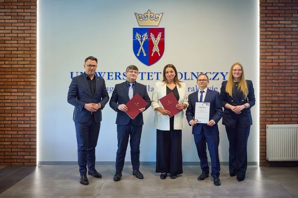 Umowa o współpracy z Zespołem Szkół Nr 1 w Kędzierzynie-Koźlu 07