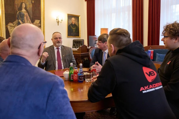 Akademia Młodego Mechanika na Uniwersytecie Rolniczym w Krakowie 01