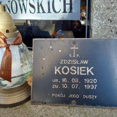 28 października 2022 r., Przedstawiciele Uniwersytetu Rolniczego w Krakowie odwiedzili miejsca spoczynku wybitnych przedstawicieli społeczności akademickiej URK