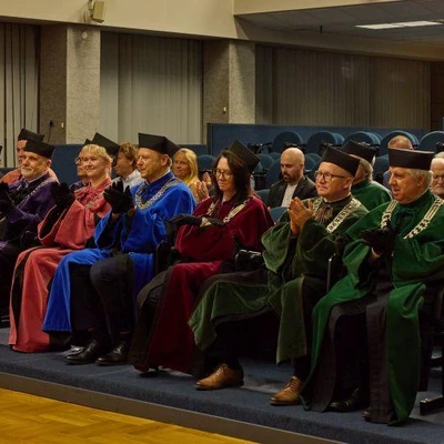 Nadanie tytułu doktora honoris causa Jerzemu Zawistowskiemu, profesorowi Uniwersytetu Kolumbii Brytyjskiej w Vancouver