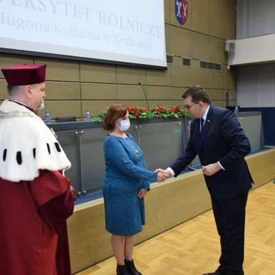 Uroczyste wręczenie medali za zasługi i za wieloletnią służbę 019