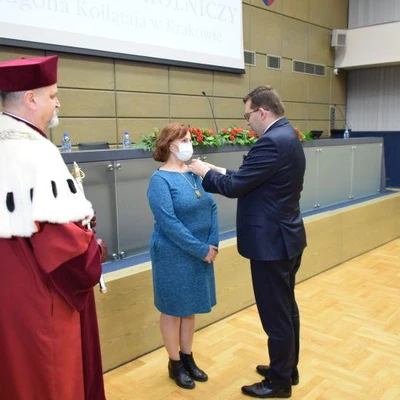Uroczyste wręczenie medali za zasługi i za wieloletnią służbę 018