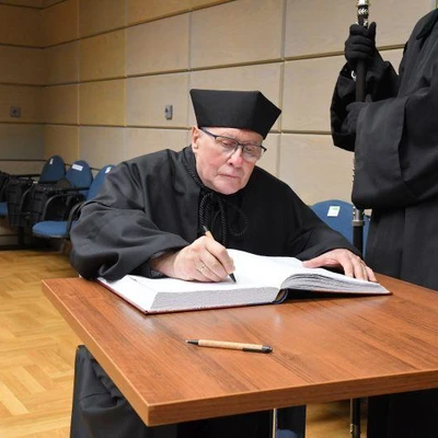 15 października 2021 r., Uroczystość nadania tytułu doktora honoris causa UR prof. Andrzejowi Koteckiemu