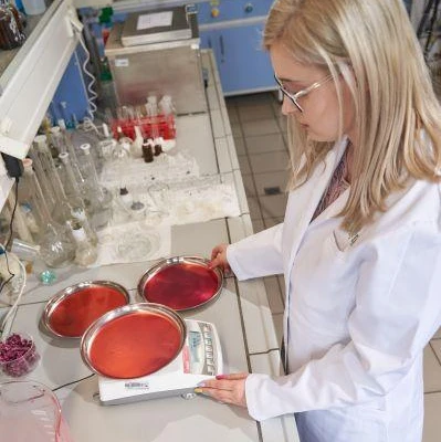 Zespół pracowników z Wydziału Technologii Żywności opracował recepturę nowych innowacyjnych kosmetyków