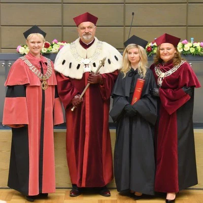 18 czerwca 2021 r., Promocje doktorskie i habilitacyjne - cz. 4. Zdjęcia pamiątkowe