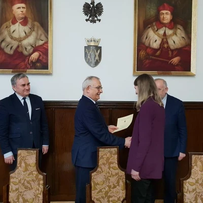 Rozdanie stypendiów z Własnego Funduszu Stypendialnego dla Studentów UR, Fundacji UR oraz Nagród Rektora dla Studentów i Doktorantów z Funduszu Promocji i Wychowania UR w Krakowie