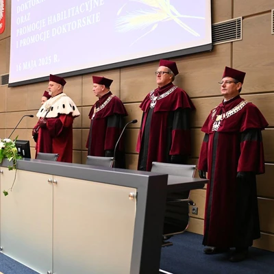 Uroczyste promocje doktorów habilitowanych i doktorów oraz odnowienie doktoratów w Uniwersytecie Rolniczym w Krakowie, fot. 02