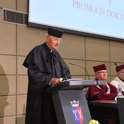 18 czerwca 2021 r., Promocje doktorskie i habilitacyjne - cz. 1. Rozpoczęcie uroczystości i odnowienie doktoratów