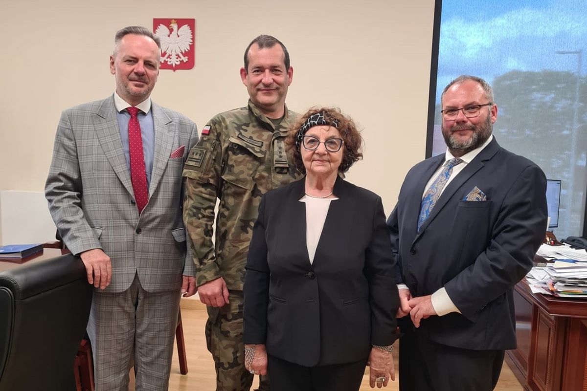 Przedstawiciele URK na spotkaniu Dziekanem Wydziału Inżynierii Lądowej i Geodezji WAT