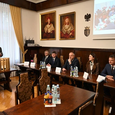 25 kwietnia 2025 r. Zakończenie IV edycji trzysemestralnych studiów podyplomowych Master of Business Administration „Zarządzanie bankiem spółdzielczym”